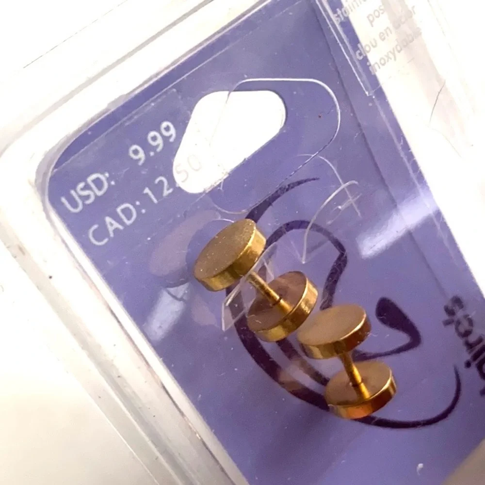 Claire’s‎ 18G Gold Textured Faux Ear Plugs, NIB